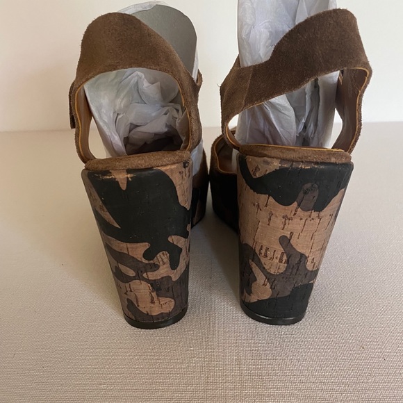 Nine West Suede Vintage Collection Wedge - Picture 6 of 8